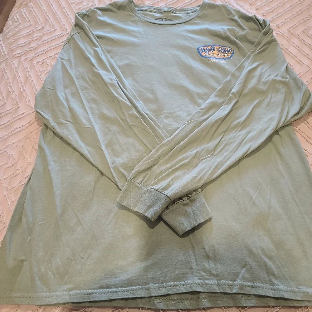 2 Pack Long Sleeve Men's T's. Cl-5 - Picture 2 of 8